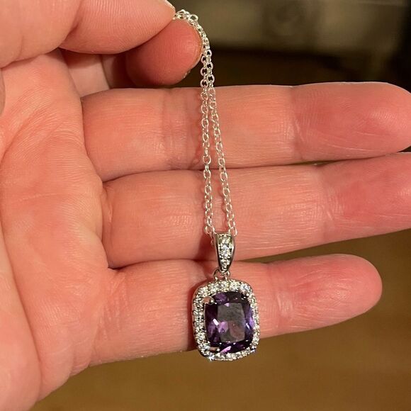The Amethyst Classic Stunner pendant necklace in 925 and cubic zirconia - Picture 6 of 9
